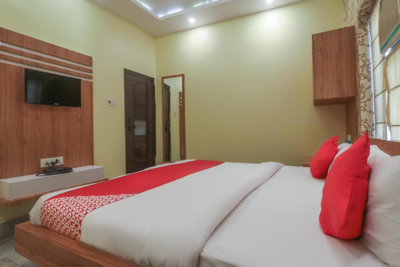 Oyo 60651 Hotel Arya Варанаси Экстерьер фото
