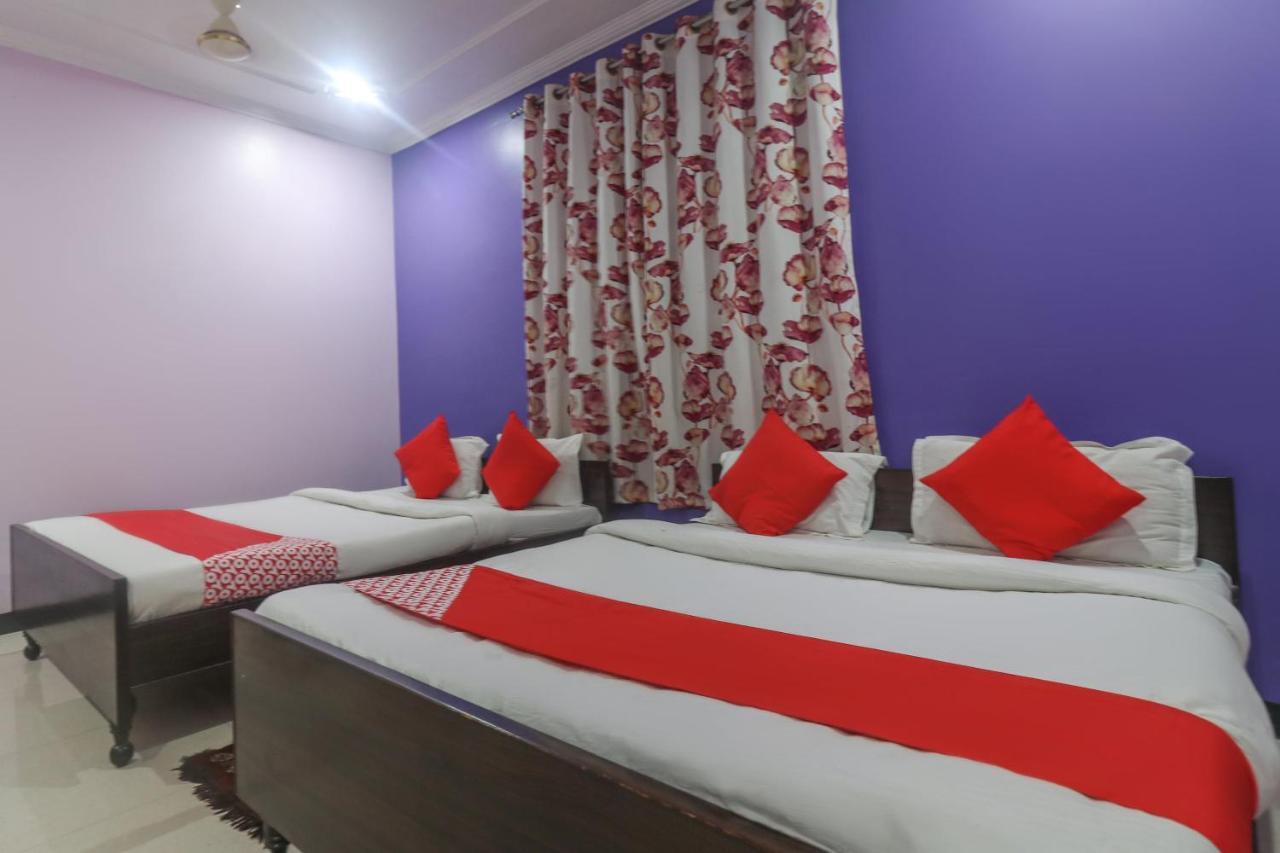 Oyo 60651 Hotel Arya Варанаси Экстерьер фото